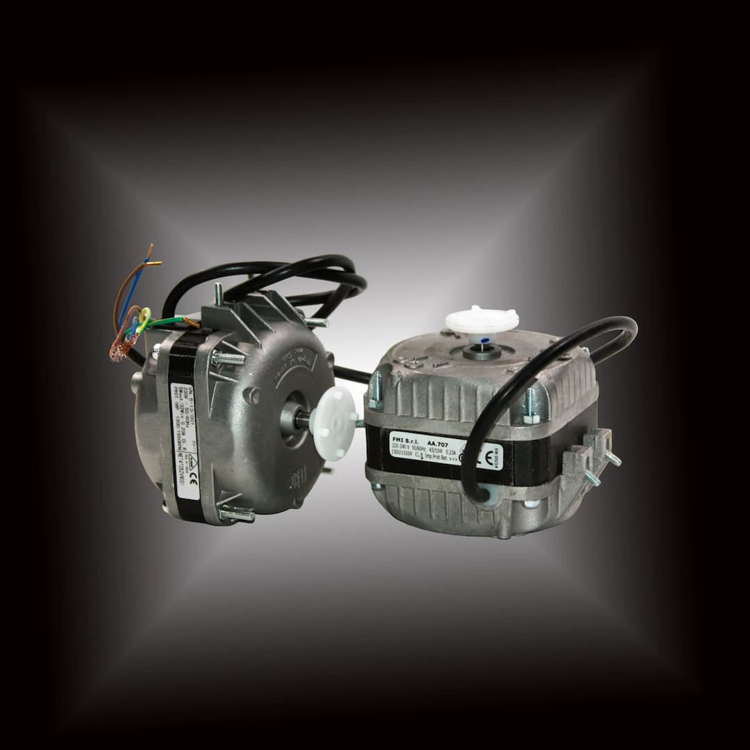 Мотор вентилятора обдува конденсатора